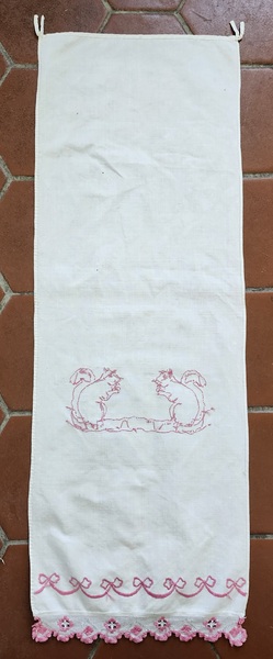 Antique ca. 1900 PA. Squirrel Design Show Towel