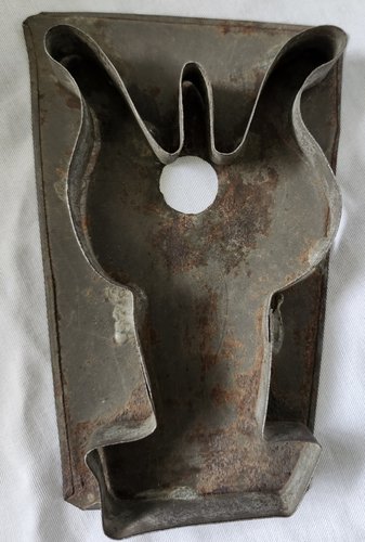 19th C. PA. Tulip Cookie Cutter - Goff #2