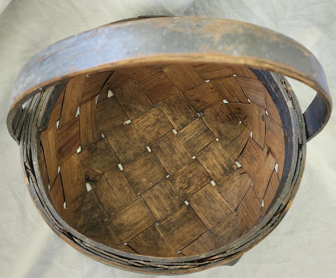 Antq. "J. Lindberg" Basket in Orig. Blue Paint