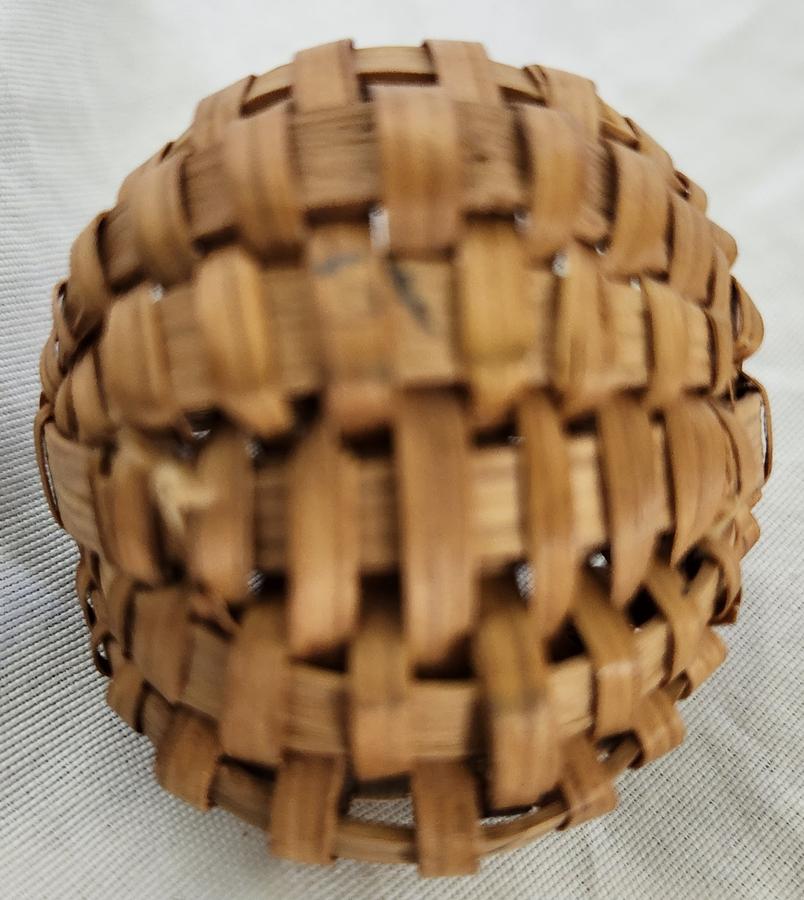 Tiny 1 1/2" Antique Folk Art Buttocks Basket