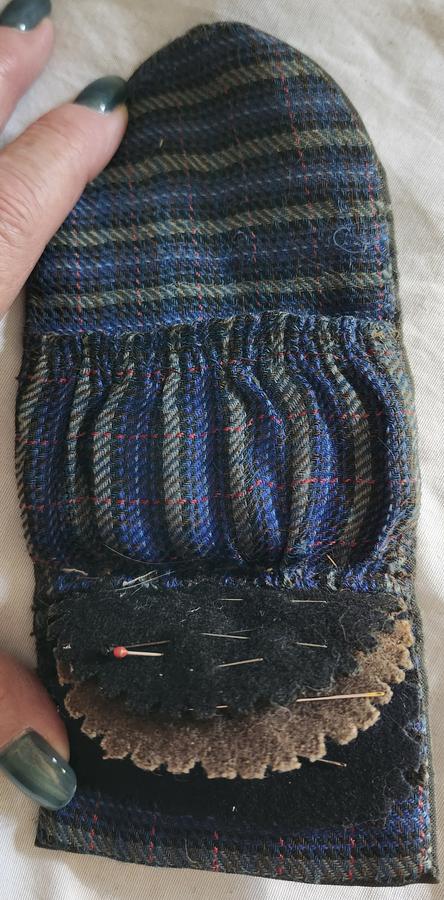 19th C. Wool Huswif Ex Pat Hatch