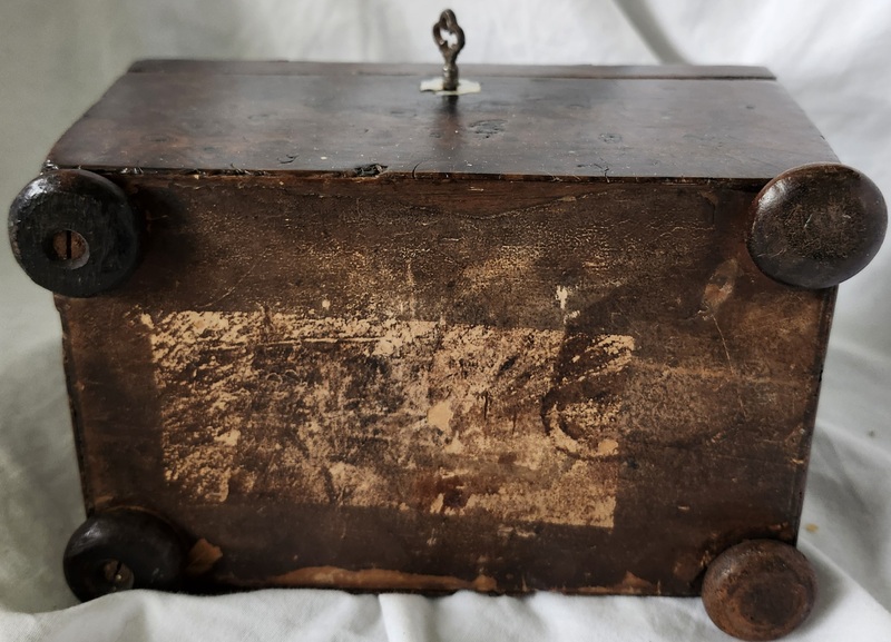 Antique Burl Veneer Tea Caddy w/Working Orig. Key