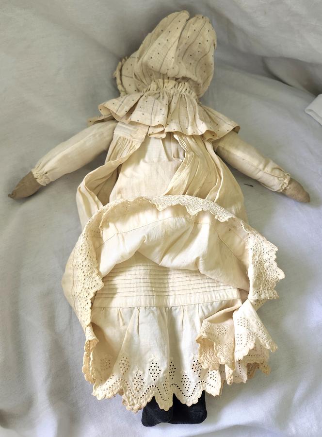 Ca. 1900 New England Folk Art No Face Rag Doll