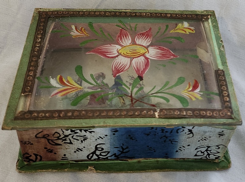 **Antq. Wallpaper & Painted Glass Trinket Box