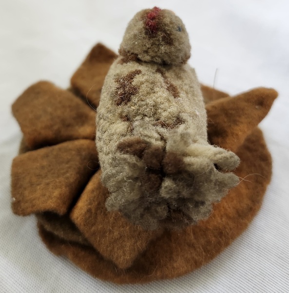 **Tiny Antique Folk Art Chicken/Hen Pen Wipe