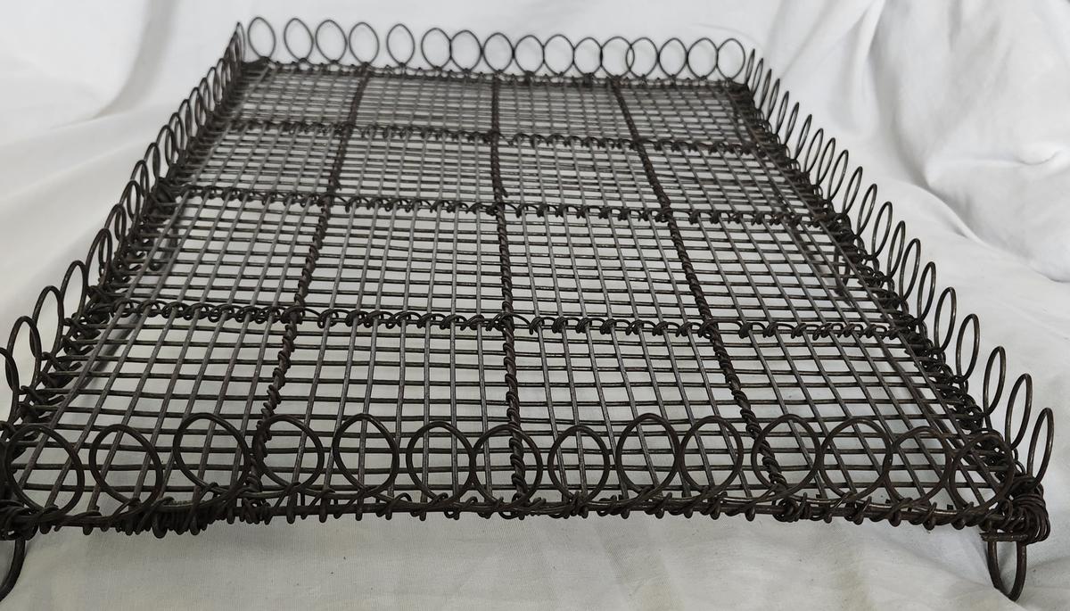 Lg. Vintage Folk Art Twisted Wire Tray