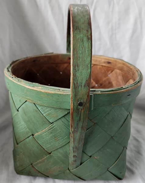 **Antique Wide Splint Basket in Apple Green Paint