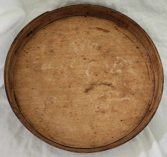 **Antq. PA. Primitive Faux Painted Pantry Band Box
