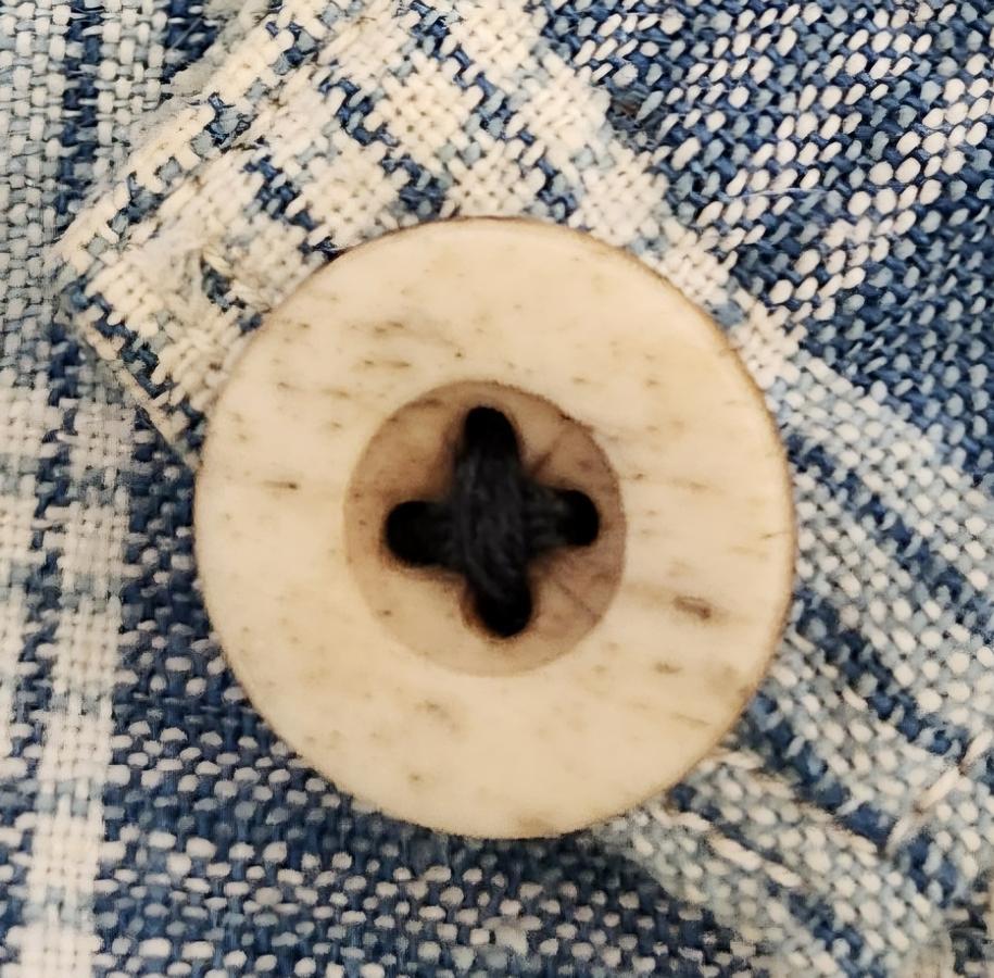 Near Mint Antique PA. Homespun Apron w/Bone Button