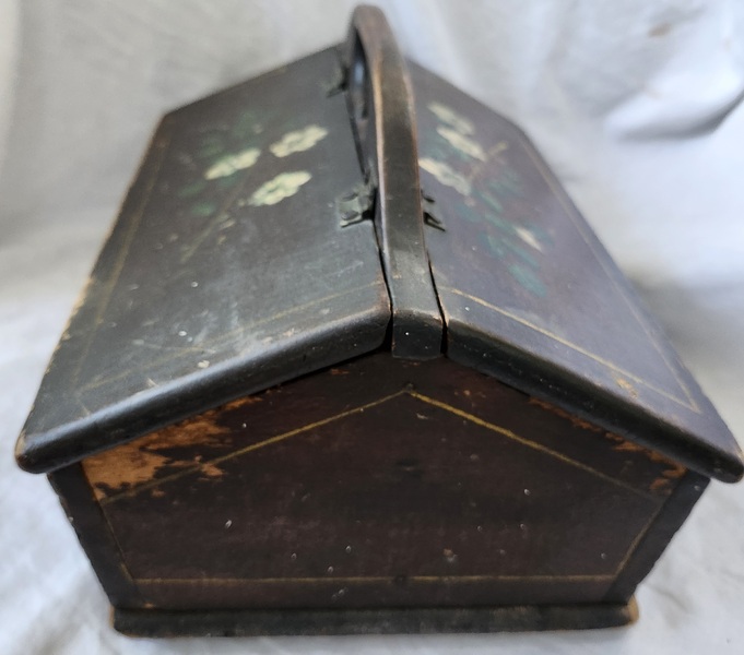 Antique Lidded Knife Box w/Painted Flowers