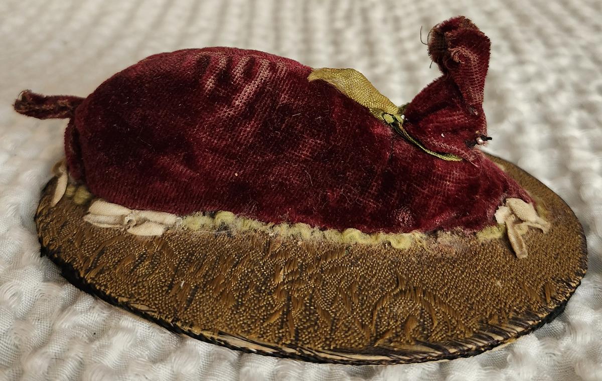 Antique Folk Art Velvet Rabbit Pen Wipe