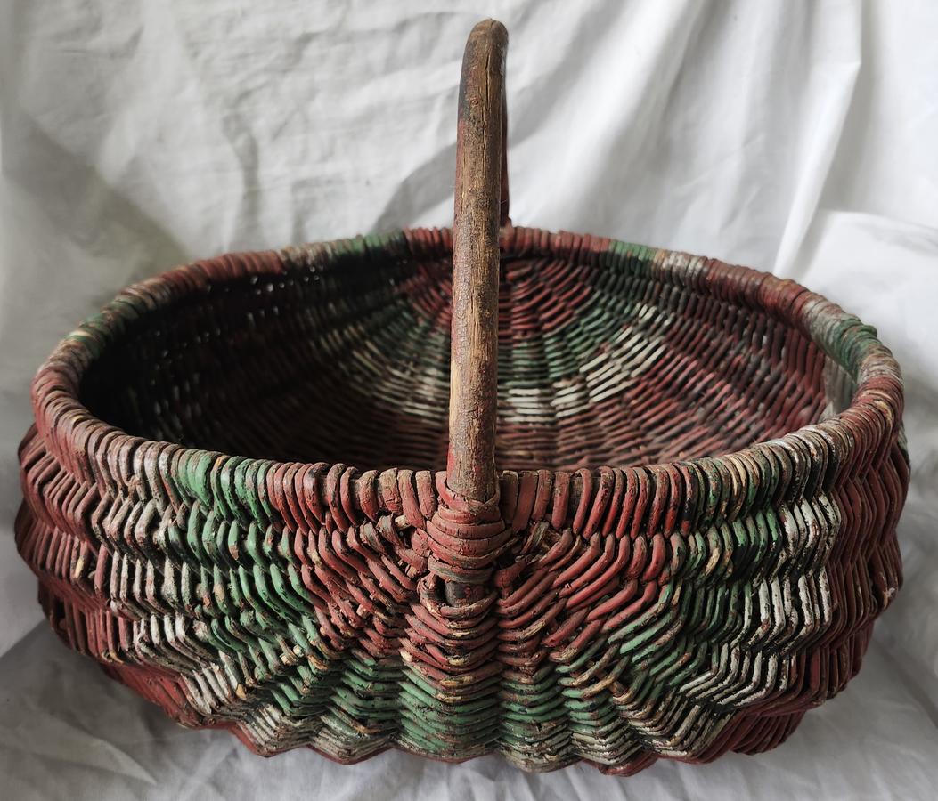 Basket from Kankakee State Hospital in Orig. Paint