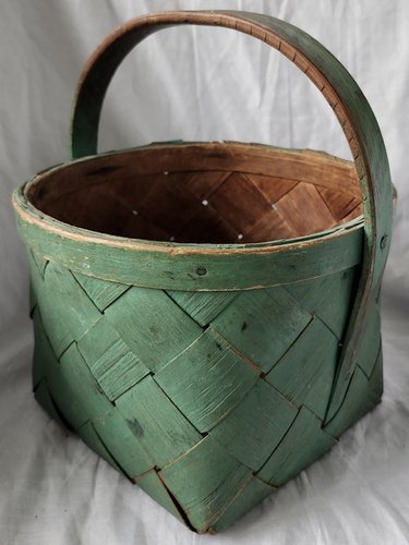 **Antique Wide Splint Basket in Apple Green Paint