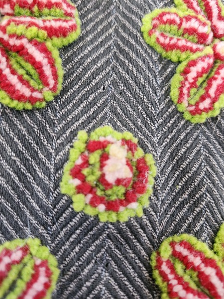 **Antq. Near Mint Flower Design Stumpwork Hot Pad