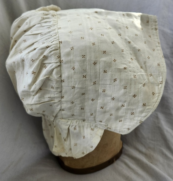 **Antique Shirting Print Child's Prairie Bonnet