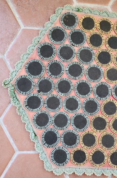 Vtg. Folk Art Diamond Pattern Penny Rug