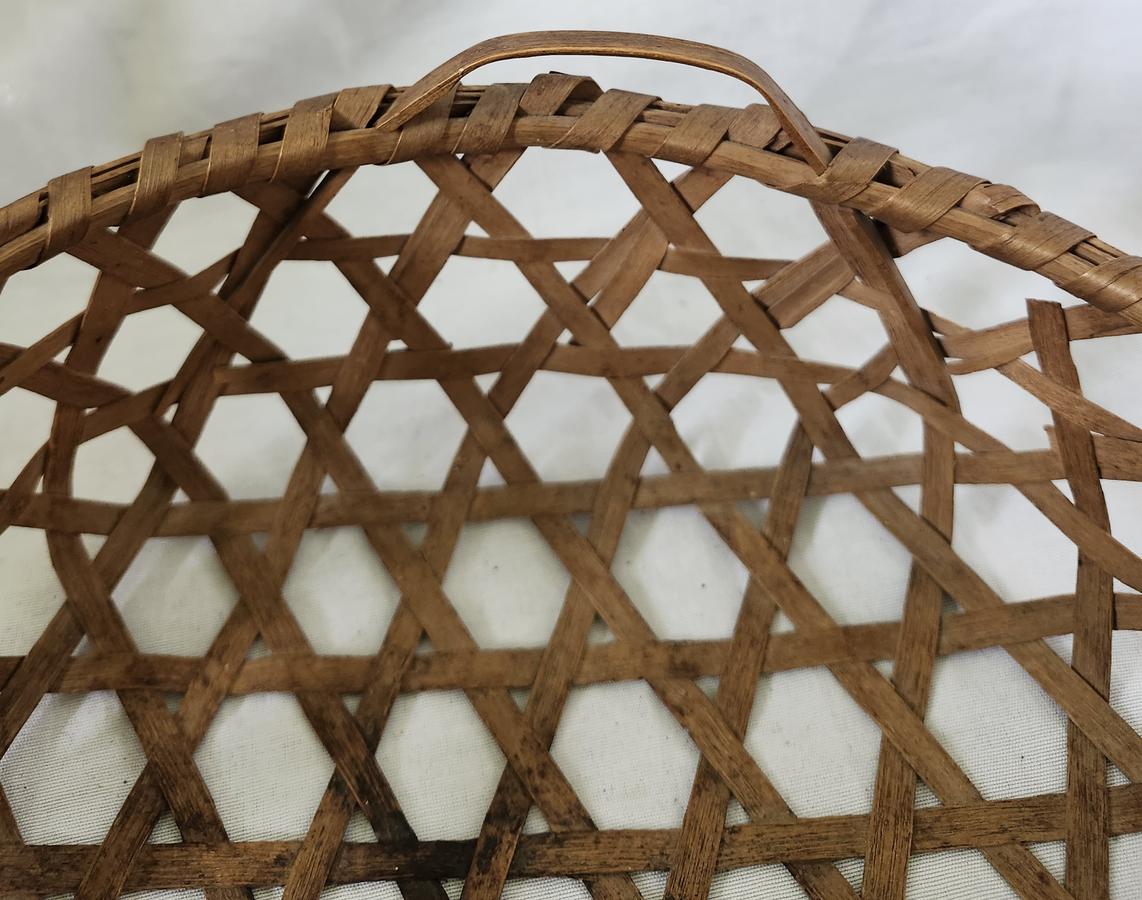 Antique PA. Primitive Folk Art Cheese Basket