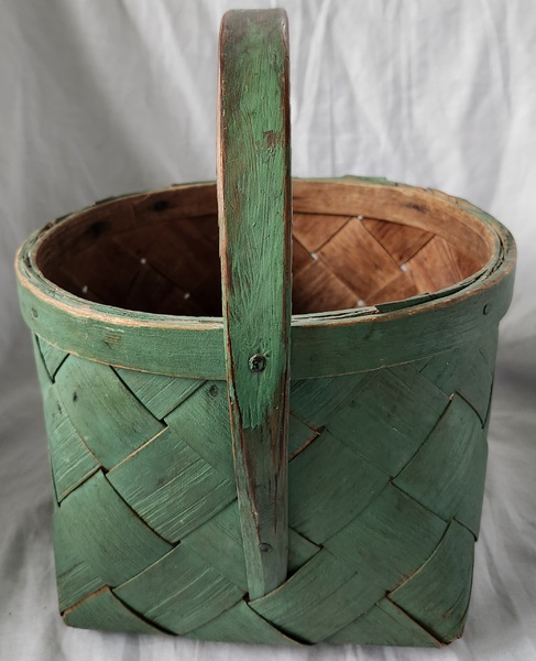 **Antique Wide Splint Basket in Apple Green Paint