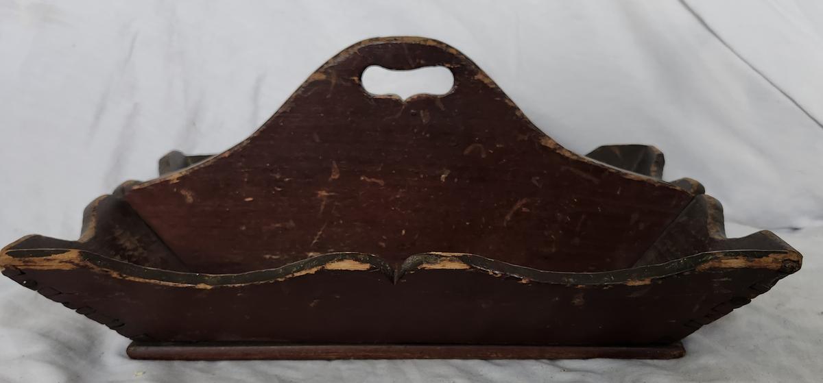 19th C. Knife Box w/Scalloped Design & Orig. Paint