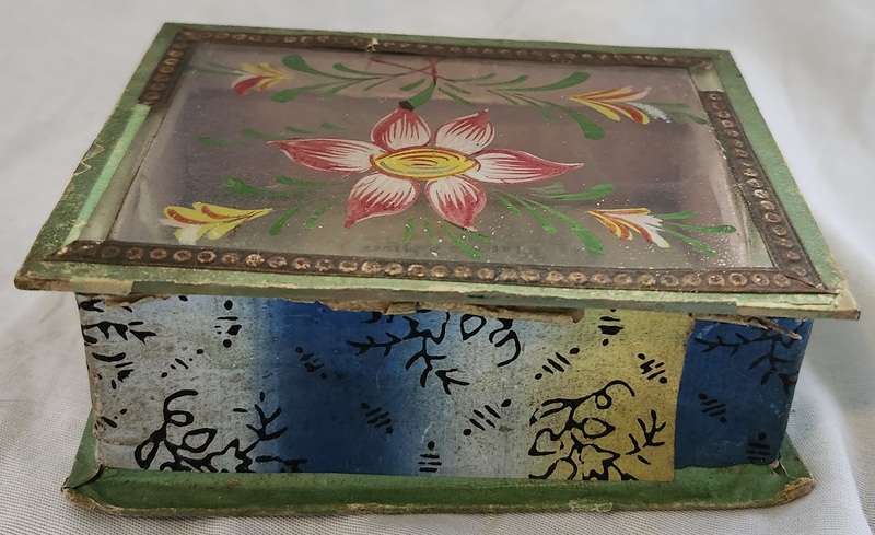 **Antq. Wallpaper & Painted Glass Trinket Box