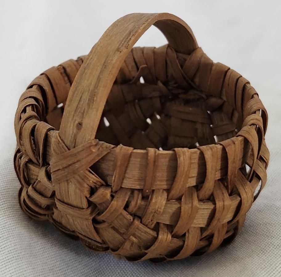 Tiny 1 1/2" Antique Folk Art Buttocks Basket