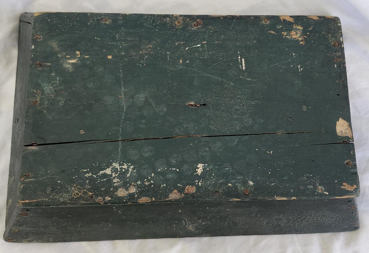 Antique Primitive Apple Box in Old Paint-Ex King