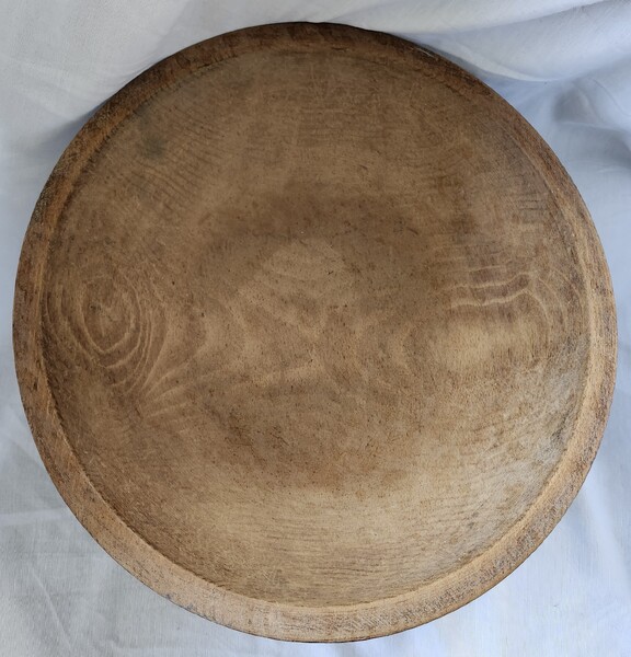 **Antique Dough Bowl in Old Xmas Red & Green Paint