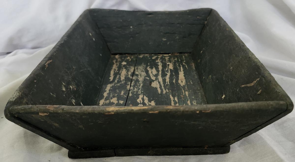 Antique Primitive Apple Box in Old Paint-Ex King