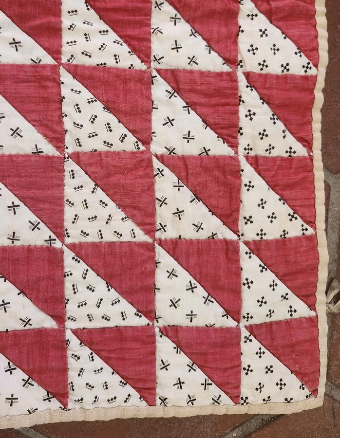 Antique Red & White Triangles Crib Quilt