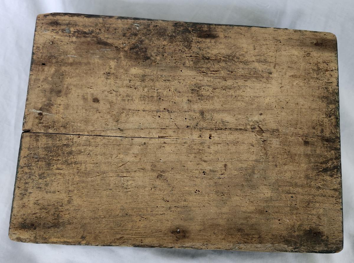 19th C. Primitive Knife Box in Old Green Paint