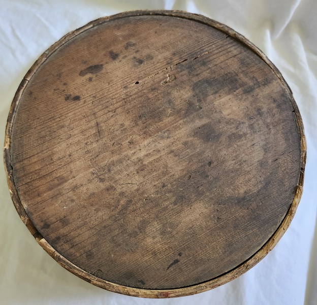 **Antique Primitive Dry Measure w/Bail Handle
