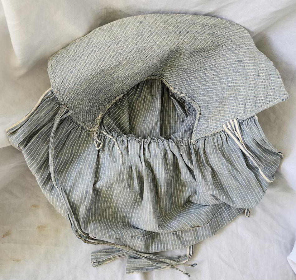 Vintage Blue & White Chambray Prairie Bonnet