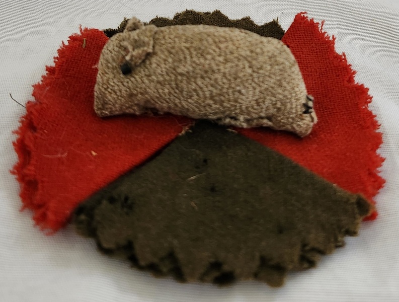 **Antique Folk Art Mouse Pen Wipe Ex McClard #4
