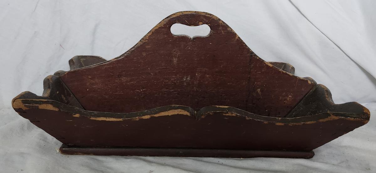 19th C. Knife Box w/Scalloped Design & Orig. Paint