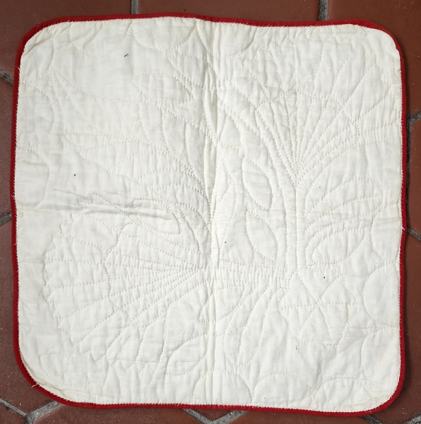 **Vintage Appliqued Cockscomb Doll Quilt
