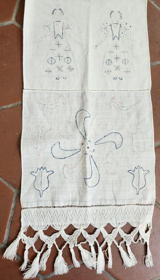 Dtd.1834 PA. Show Towel w/Ladies, Birds, Tulips