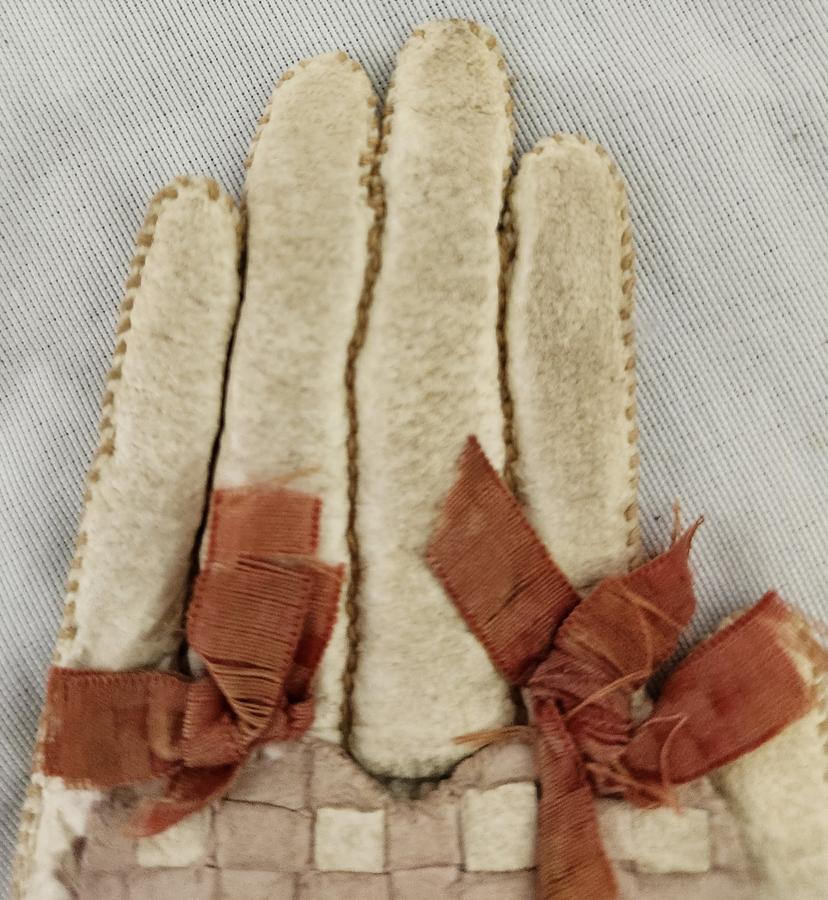 Ca. 1900 Heart in Hand Pen Wipe Ex McClard Segotta