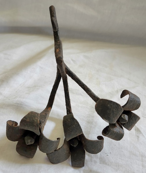 19th C. PA. Betty Lamp Hanger w/3 Flowers