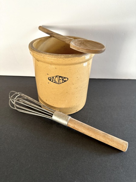 Pacific Stoneware Yellow Ware Crock