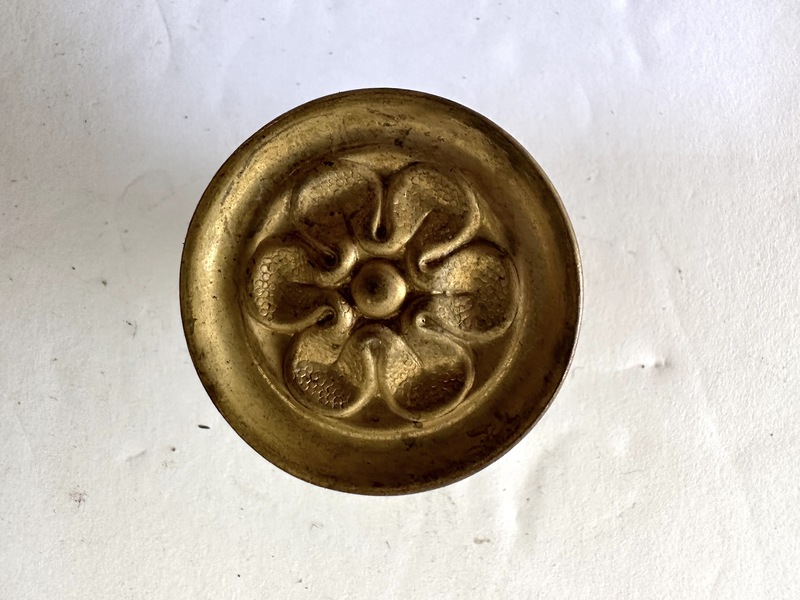 15 Sheraton Period Decorated Brass Drawer Pulls