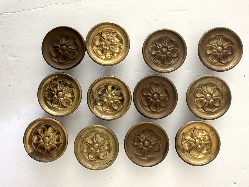 Sheraton Period Set of 12Brass Drawer Pulls