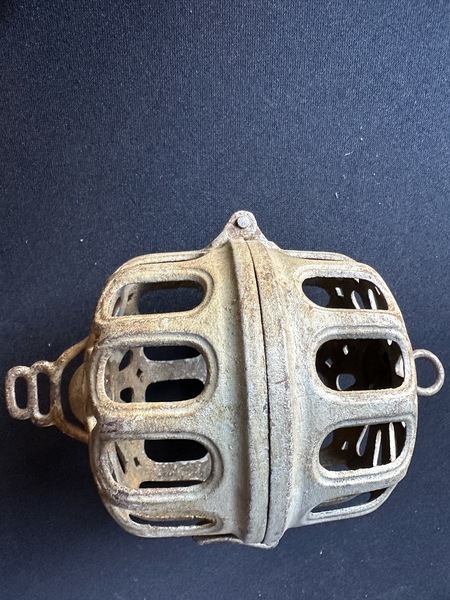 1880s Painted Cast Iron String Holder Vermont