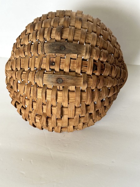 7" Antique Ash Splint basket Northeast Nice