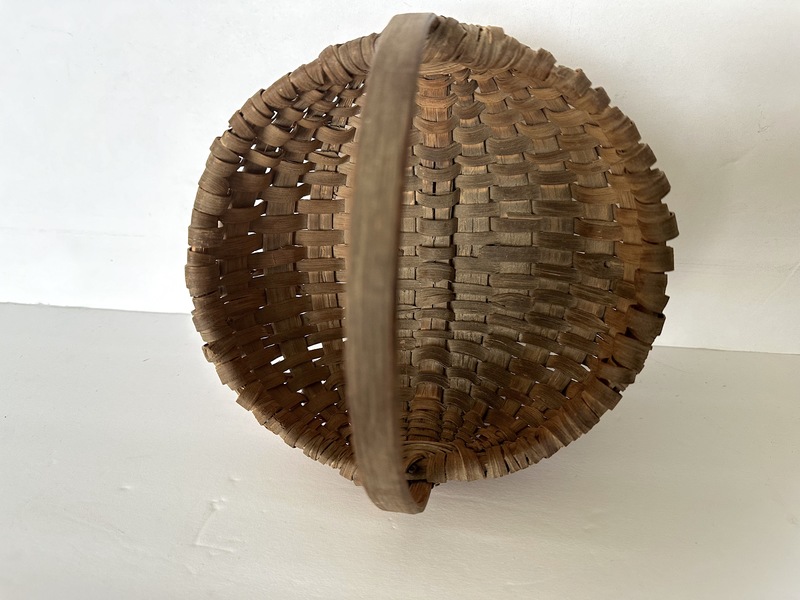 7" Antique Ash Splint basket Northeast Nice
