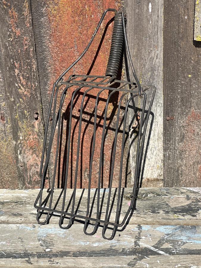 Vintage Wire Potato Rake Garden item