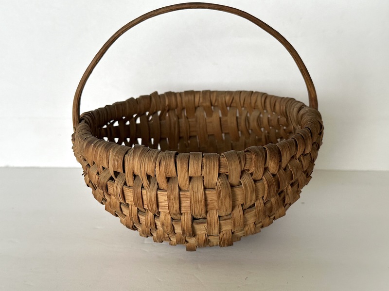 7" Antique Ash Splint basket Northeast Nice