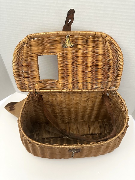 Early Adirondack Fishing Creel, Complete Excellent