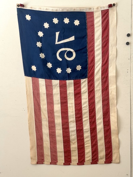 1976 Bicentennial Linen US flag