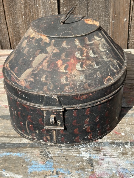 Large Mid 19th C Tin Tole Work Hatbox