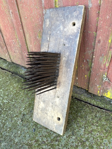 Primitive early 19th C Flax Comb or Hetchel
